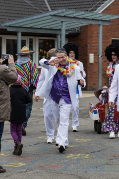 Bild 481 - Latuff 2016 Umzug